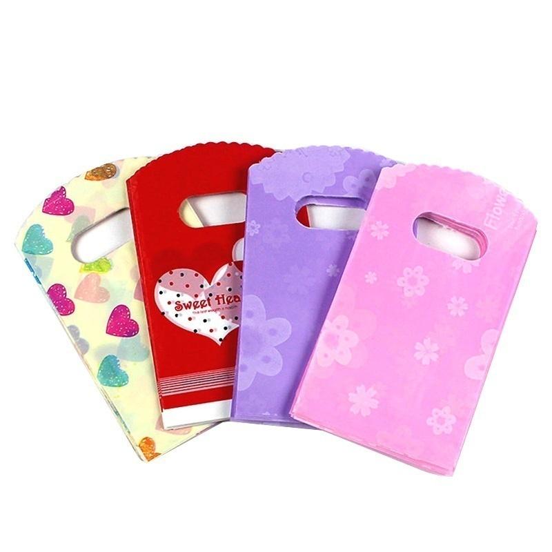 Mixed Pattern Plastic Gift Bag - огляд і ціна Wedding Supply List