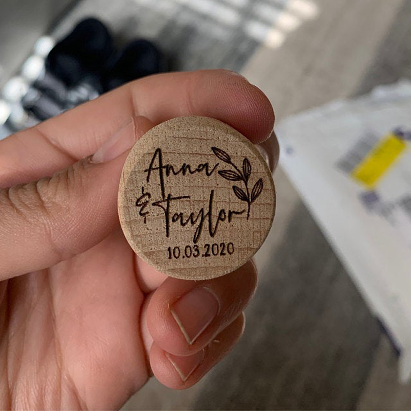 Customized Wood Wine Stopper W - огляд і ціна Wedding Supply List