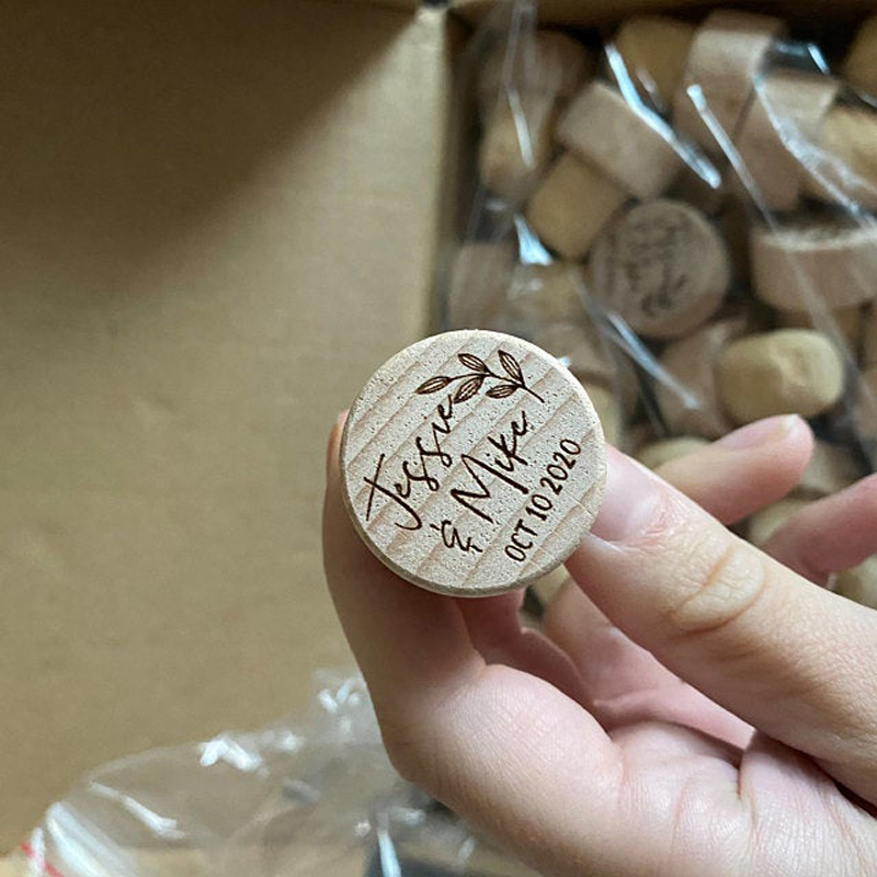Customized Wood Wine Stopper W - огляд і ціна Wedding Supply List