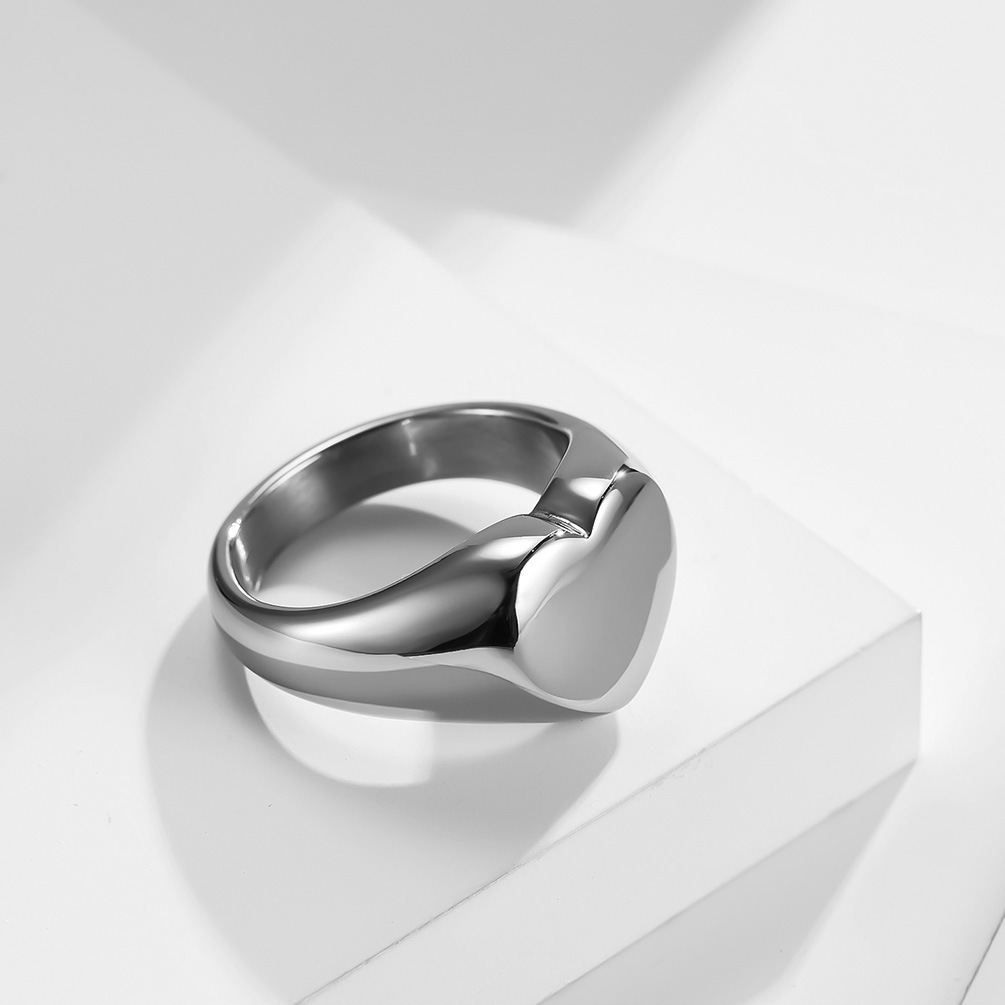 Customized Women Signet Ring C - огляд і ціна Wedding Zone